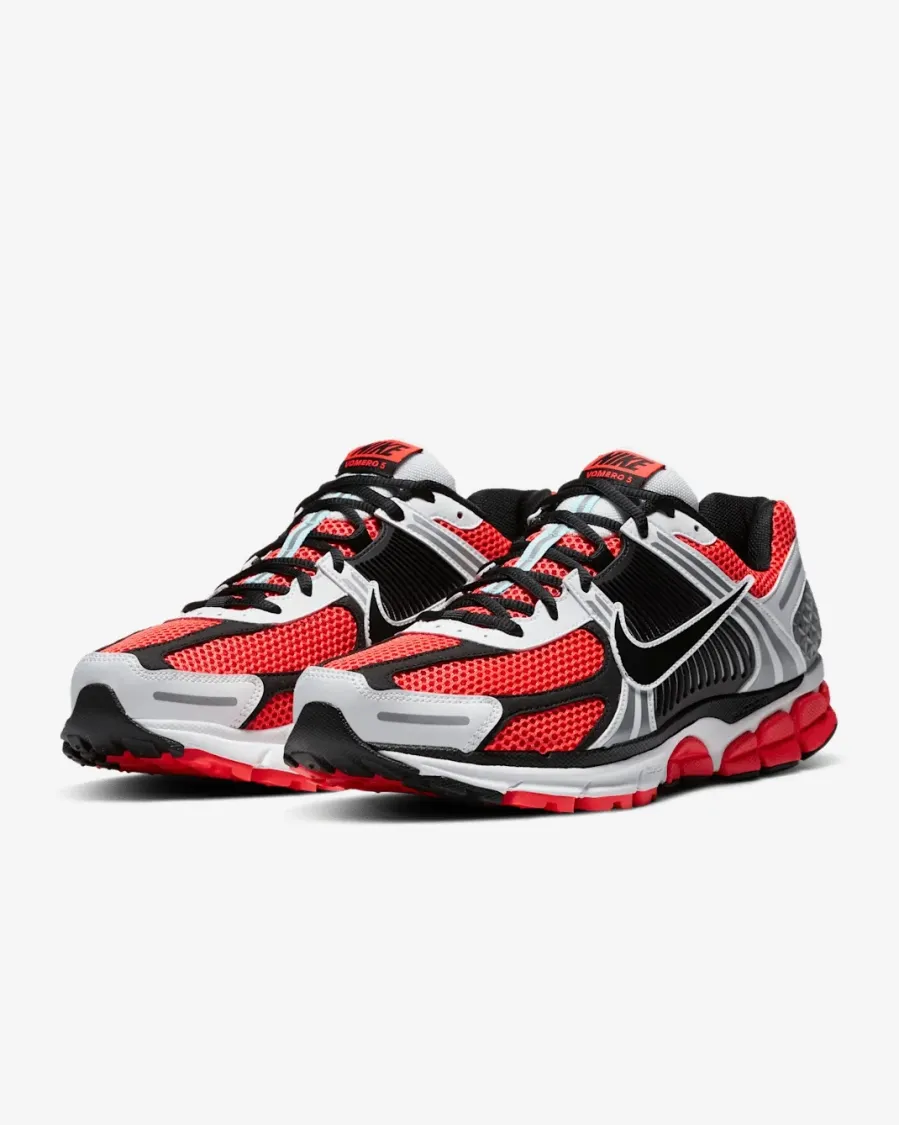Кросівки Nike Zoom Vomero 5 SE CZ8667-600