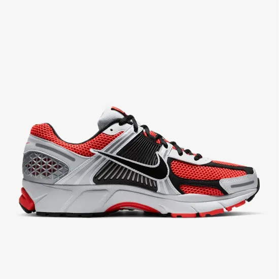 Кросівки Nike Zoom Vomero 5 SE CZ8667-600