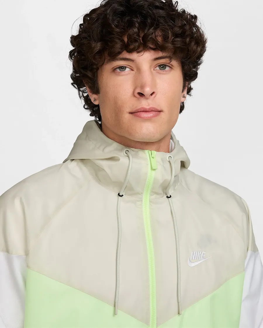 Куртка Nike Woven Lined Windrunner Hooded DA0001-701