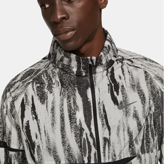 Куртка Nike Windrunner Wild Run DA1161-077
