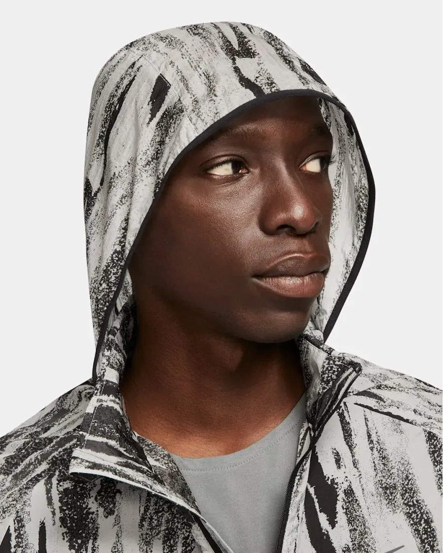 Куртка Nike Windrunner Wild Run DA1161-077