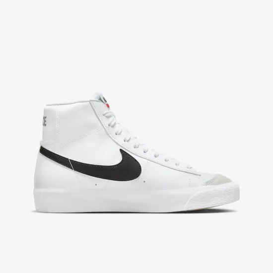 Кросівки Nike Blazer Mid '77 DA4086-100
