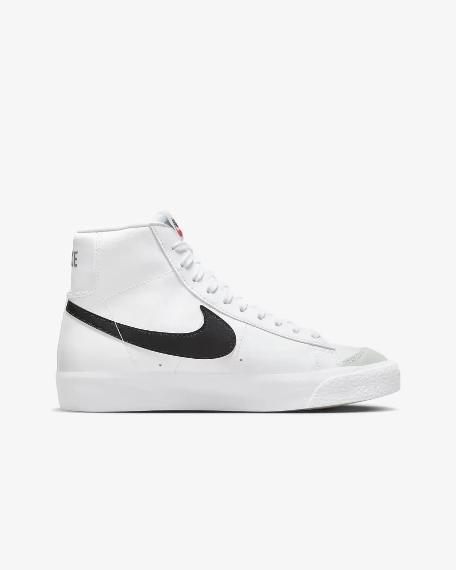 Кросівки Nike Blazer Mid '77 DA4086-100