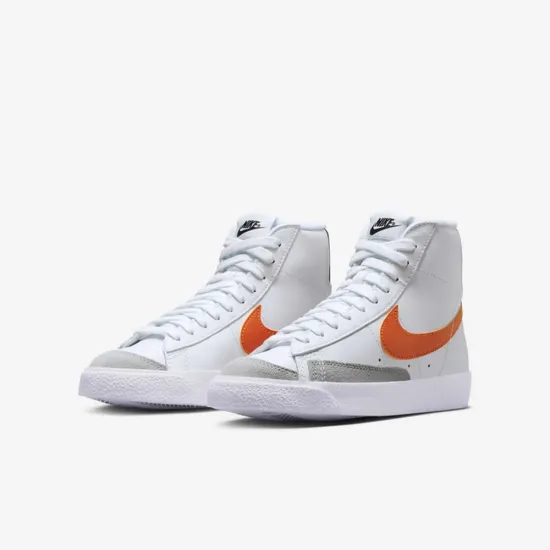 Кросівки Nike Blazer Mid '77 DA4086-111