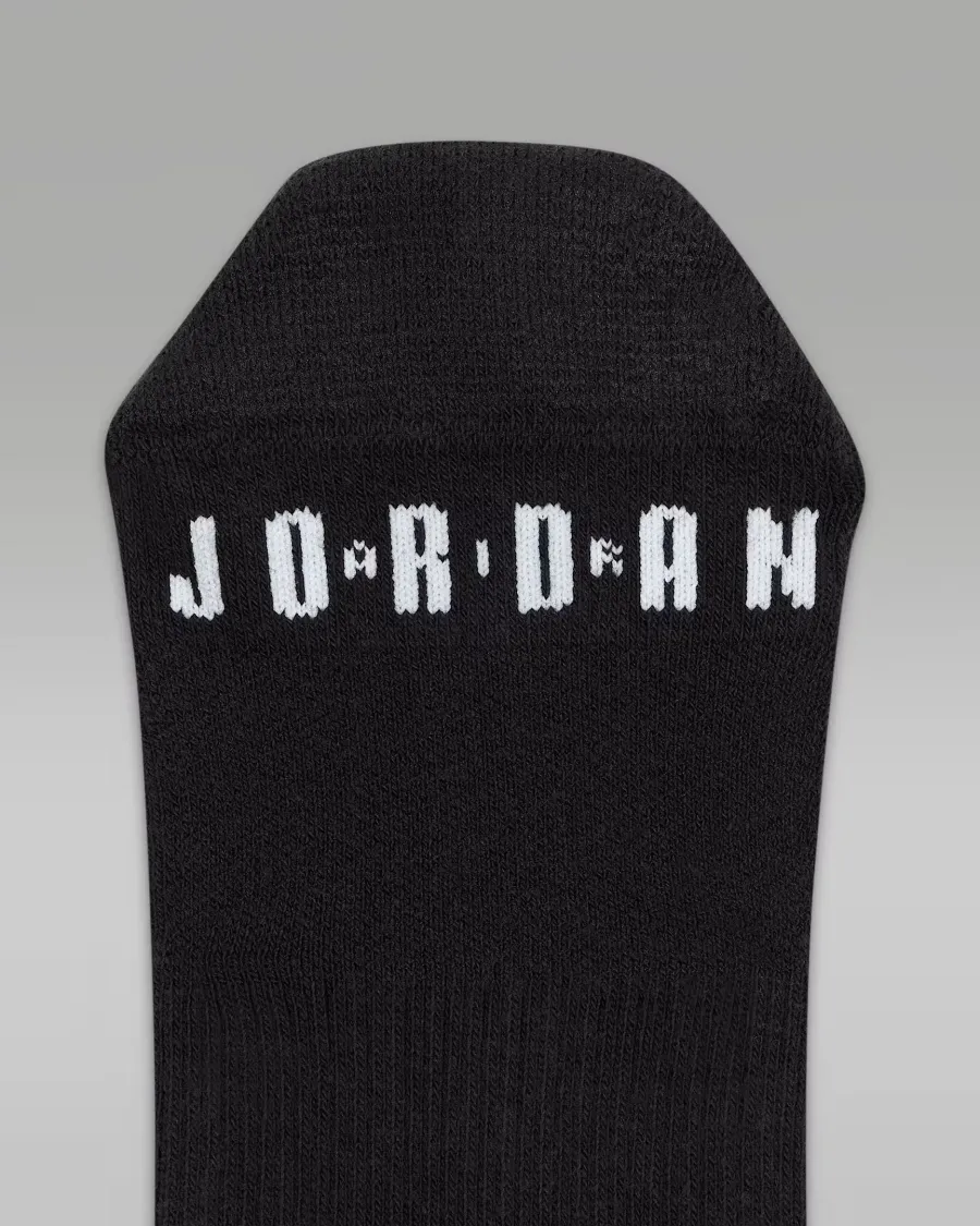 Шкарпетки Nike Air Jordan Essentials Crew DA5718-010