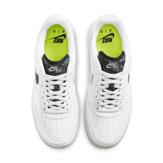 Кросівки Nike Air Force 1 '07 SE DA6682-100