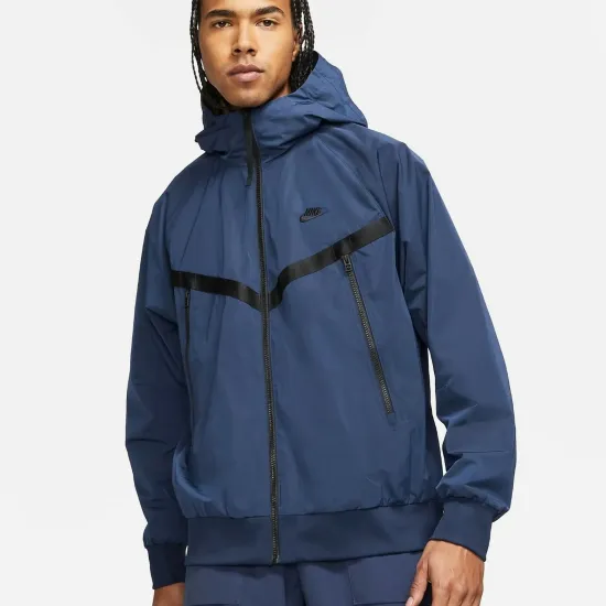 Куртка Nike Sportswear Premium Essentials DA7354-455