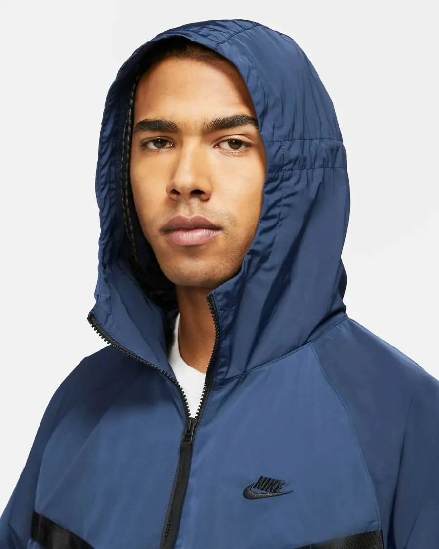 Куртка Nike Sportswear Premium Essentials DA7354-455
