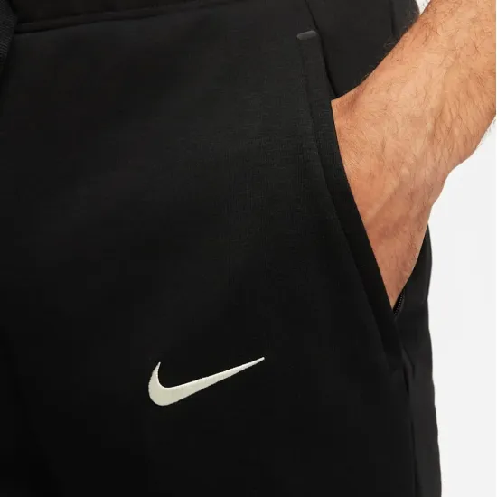 Штани Nike Liverpool FC Travel Flecee DA9768-010