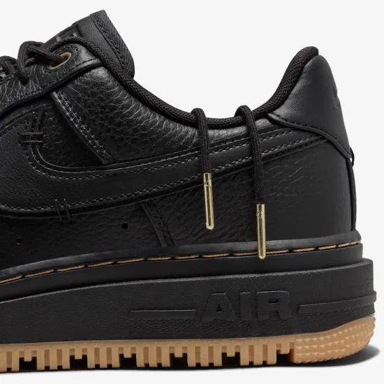 Кросівки Nike Air Force 1 Low Luxe DB4109-001