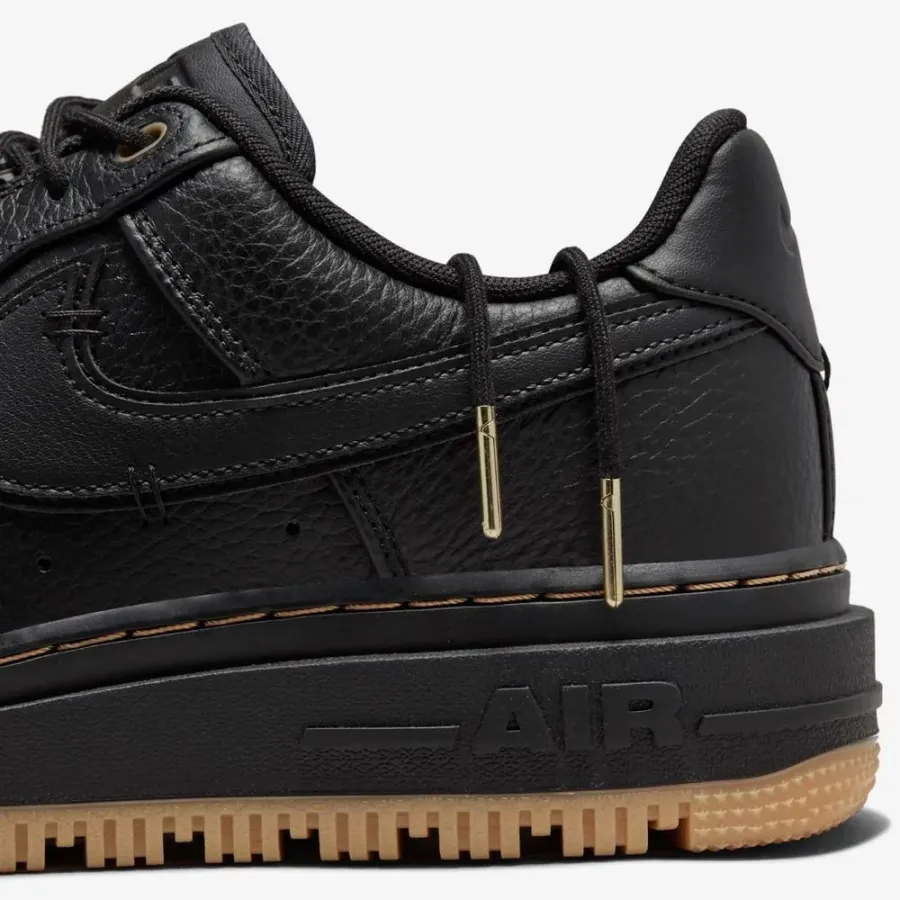 Кросівки Nike Air Force 1 Low Luxe DB4109-001