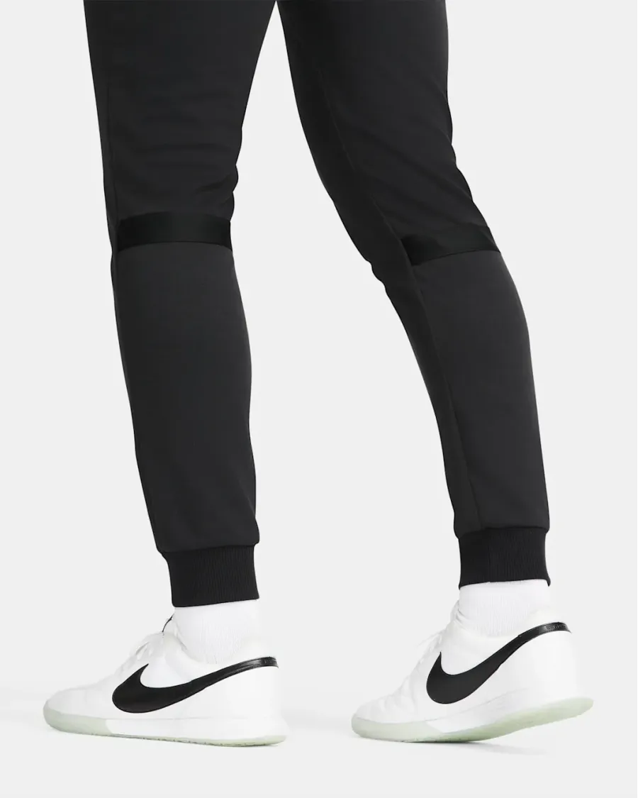 Штани Nike FC Barcelona Travel Fleece DB7873-014