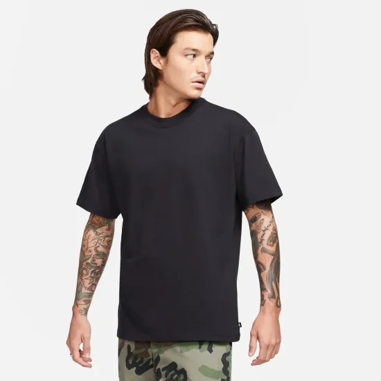 Футболка Nike SB Tee Essentials DB9975-010
