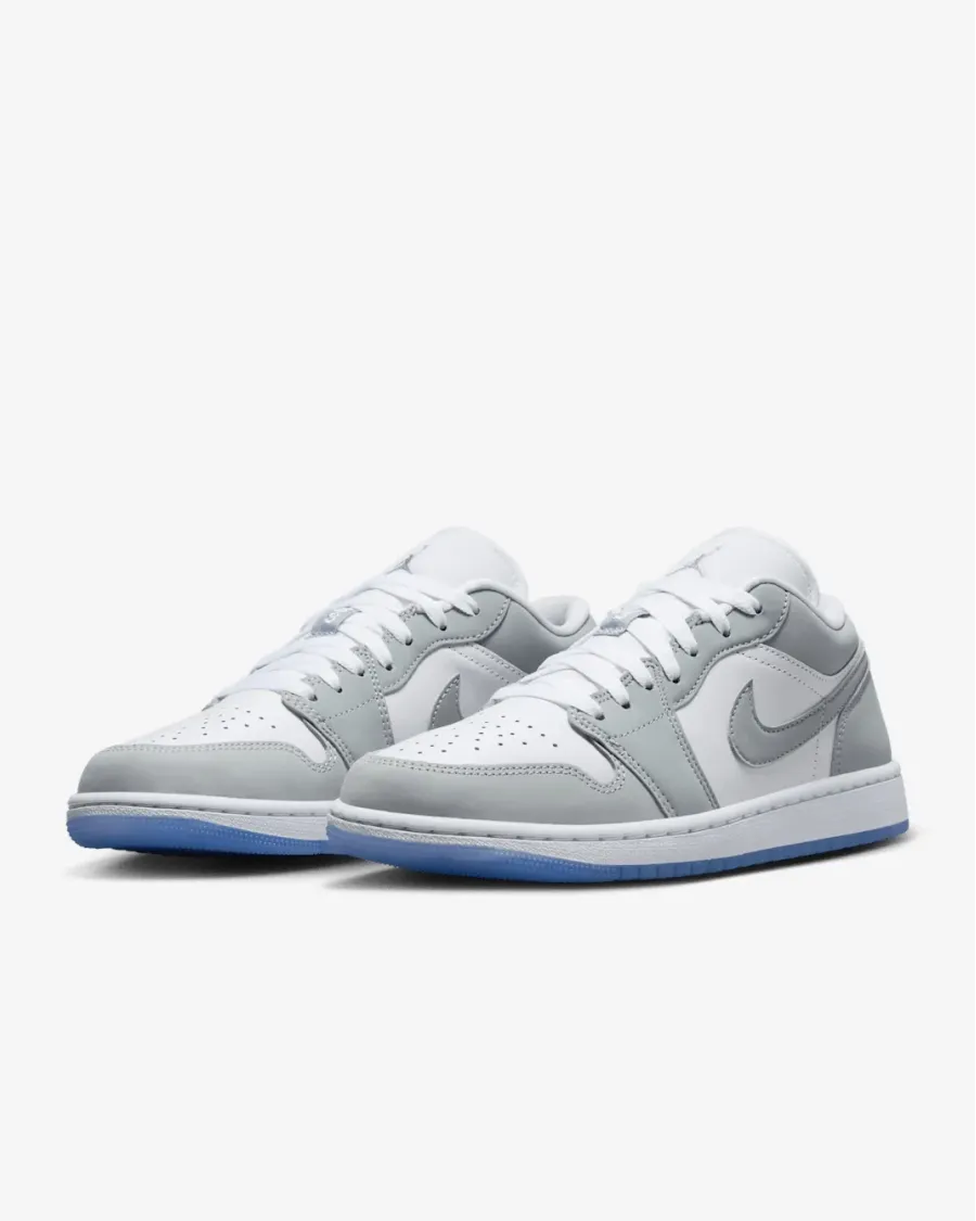 Кросівки Nike Air Jordan 1 Low DC0774-105