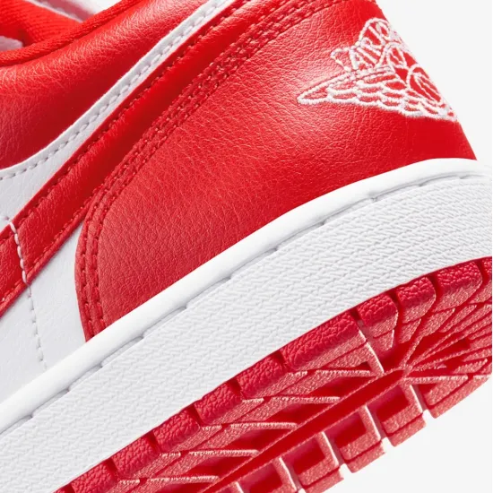 Кросівки Nike Air Jordan 1 Low DC0774-110
