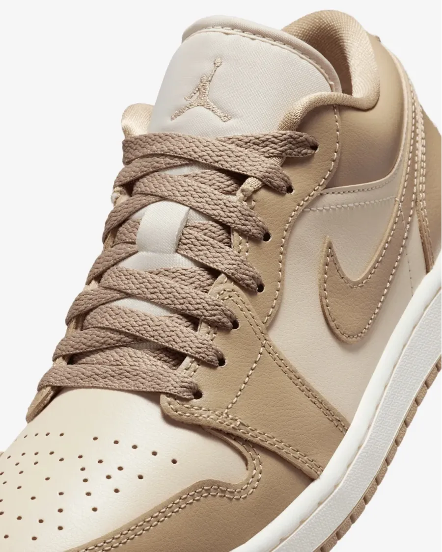Кросівки Nike Air Jordan 1 Low DC0774-203