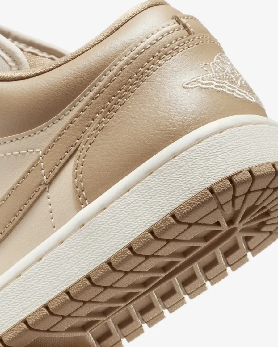 Кросівки Nike Air Jordan 1 Low DC0774-203