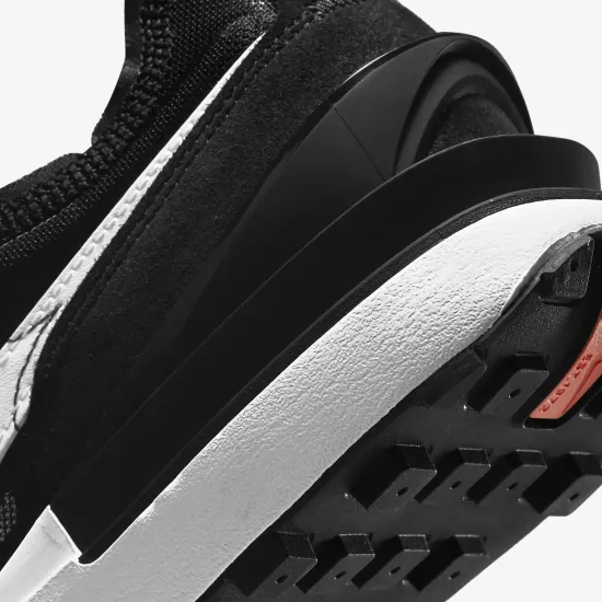 Кросівки Nike Waffle One DC2533-001