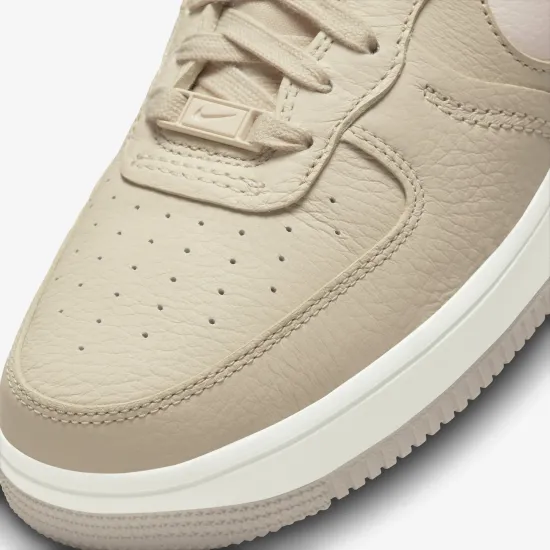 Кросівки Nike Air Force 1 High Sculpt DC3590-103