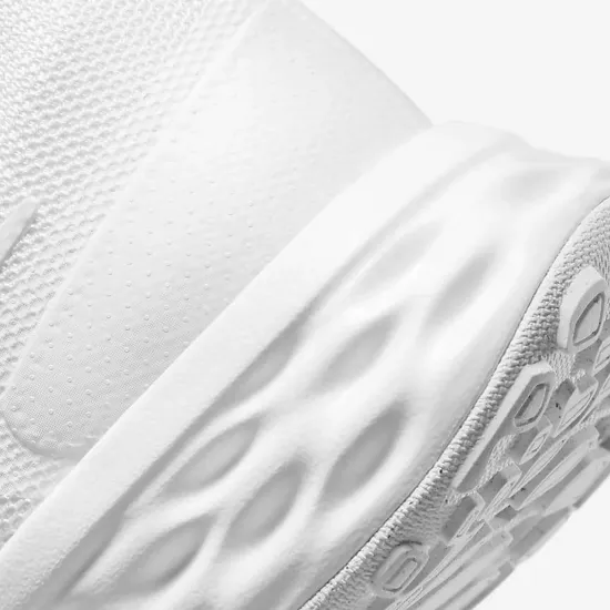 Кросівки Nike Revolution 6 Next Nature DC3728-102