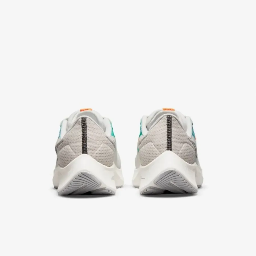 Кросівки Nike Air Zoom Pegasus 38 DC4566-100