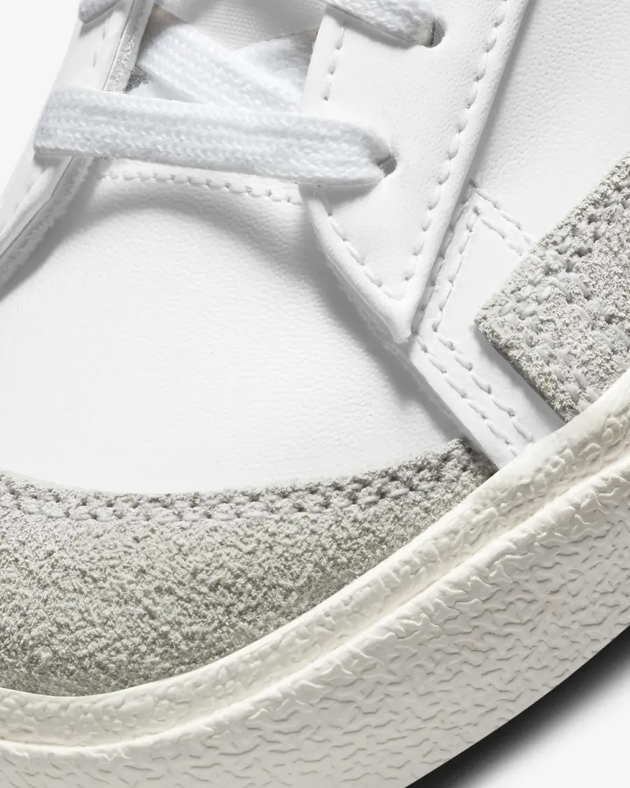 Кросівки Nike Blazer Low '77 DC4769-102