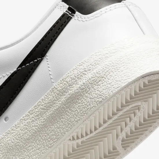 Кросівки Nike Blazer Low '77 DC4769-102