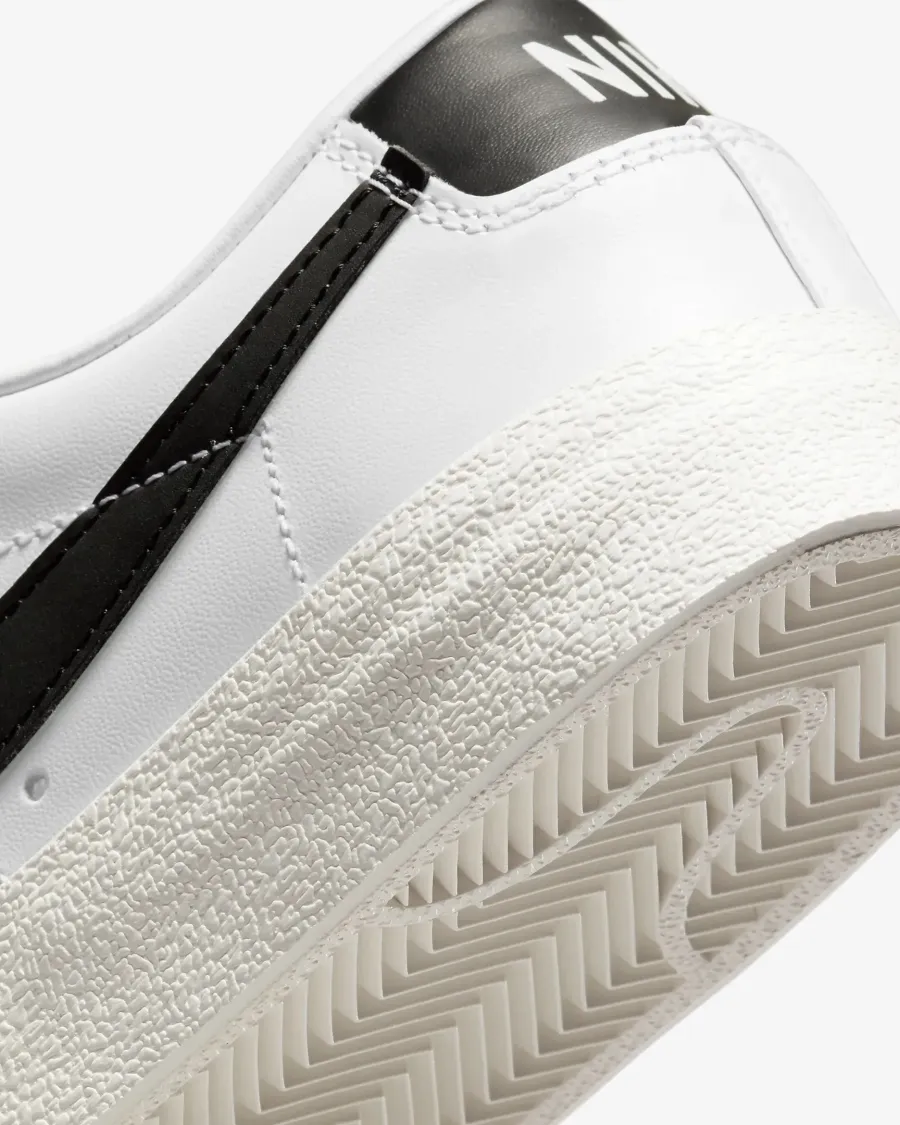 Кросівки Nike Blazer Low '77 DC4769-102