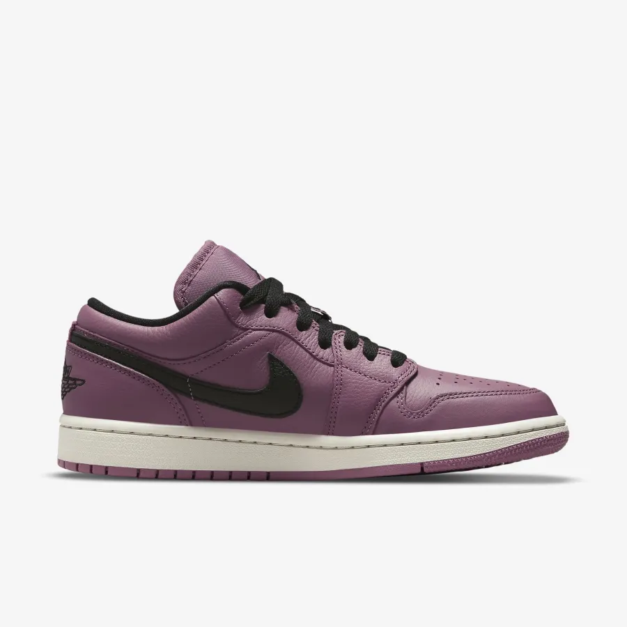 Кросівки Nike Air Jordan 1 Low SE DC7268-500