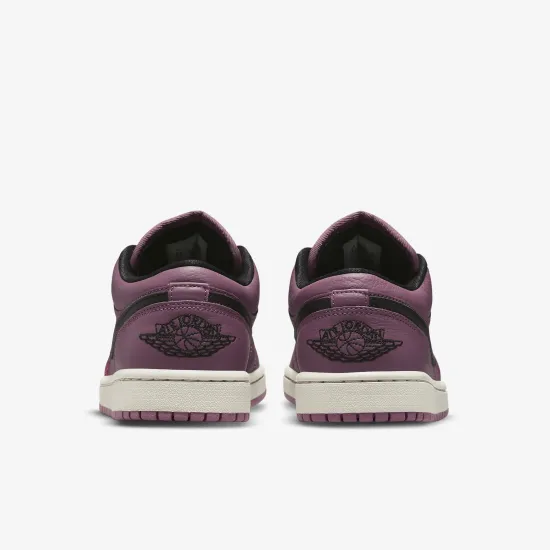 Кросівки Nike Air Jordan 1 Low SE DC7268-500