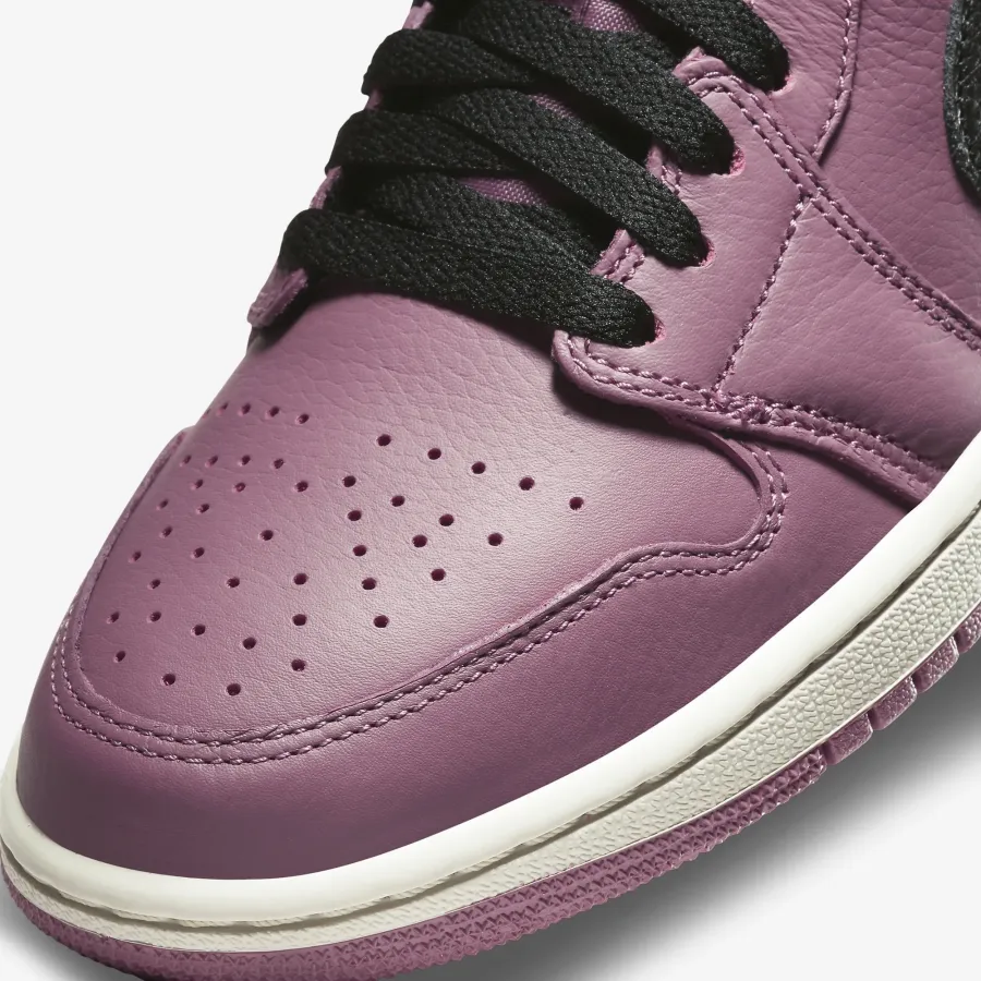 Кросівки Nike Air Jordan 1 Low SE DC7268-500
