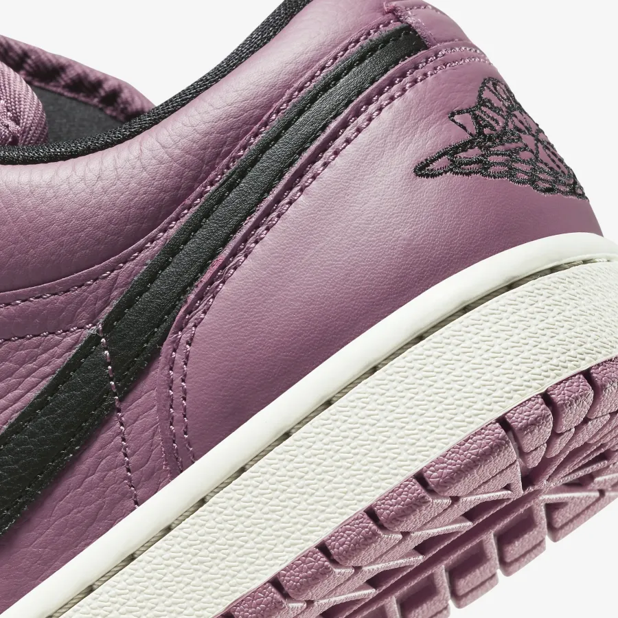 Кросівки Nike Air Jordan 1 Low SE DC7268-500