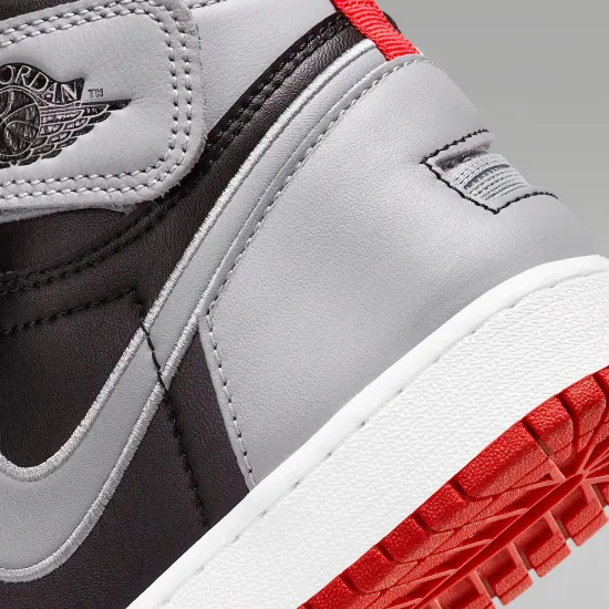 Кросівки Nike Air Jordan 1 High FlyEase DC7986-010