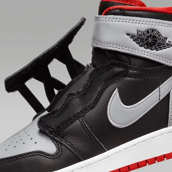 Кросівки Nike Air Jordan 1 High FlyEase DC7986-010