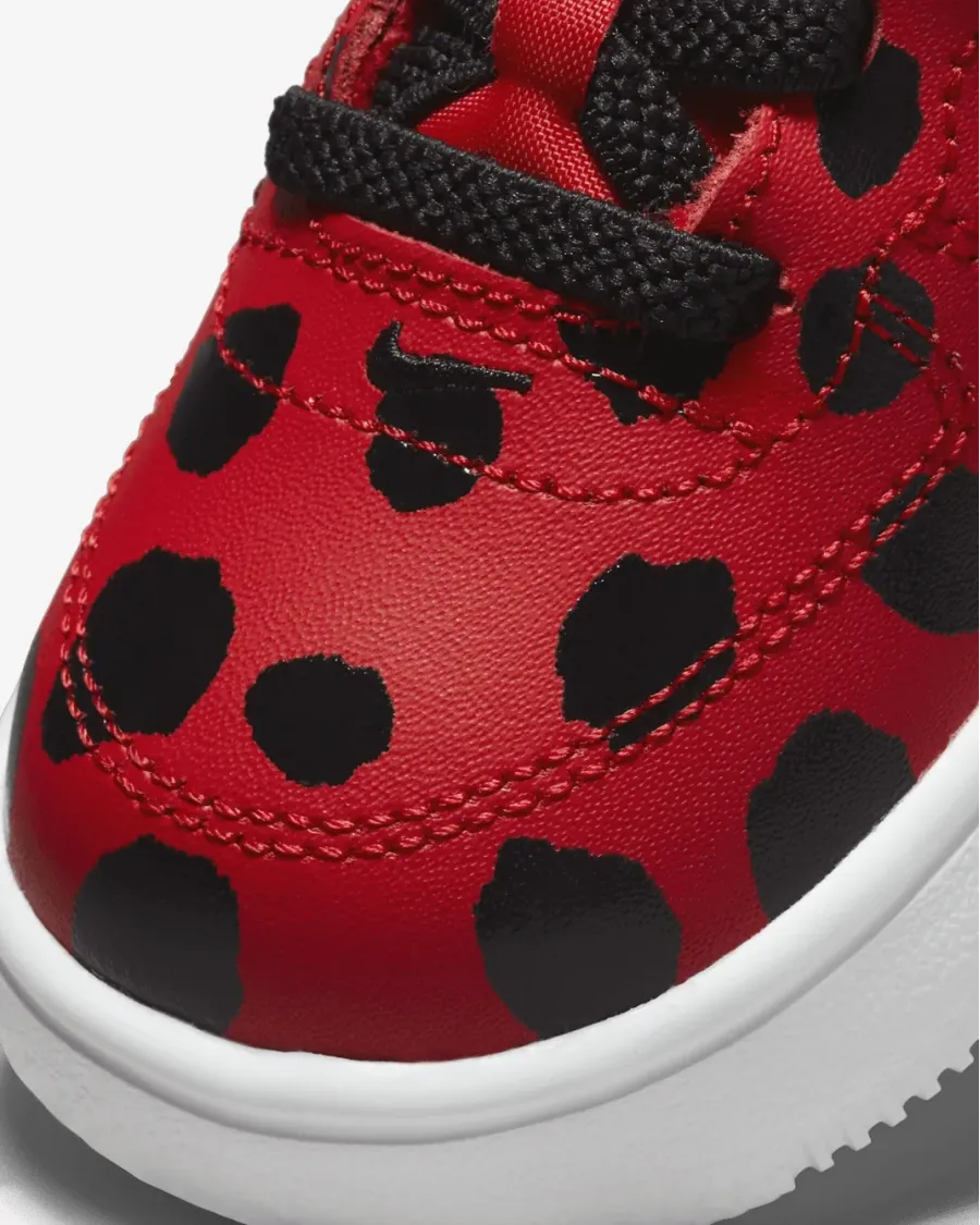 Кросівки Nike Force 1 18 SE DC8203-600