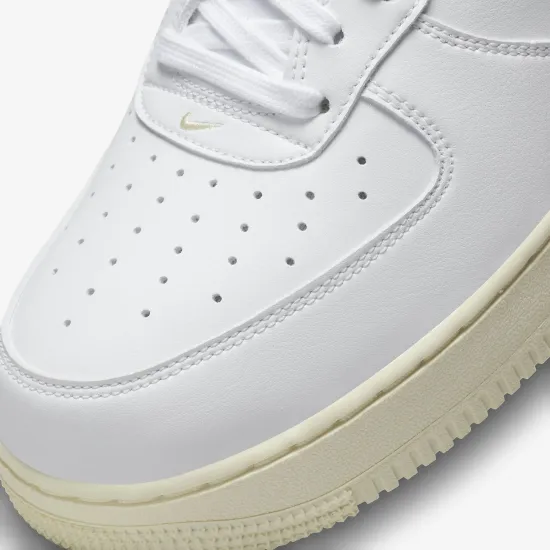Кросівки Nike Air Force 1 Low '07 Jewel Light Bone DC8894-100