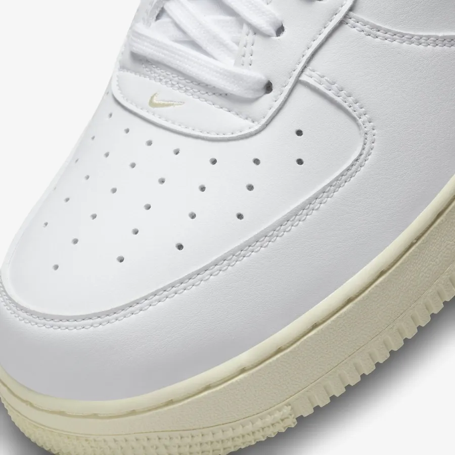Кросівки Nike Air Force 1 Low '07 Jewel Light Bone DC8894-100