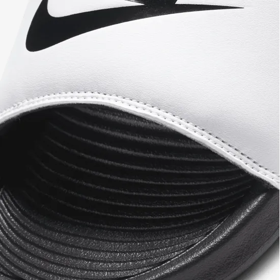 Тапочки Nike Victori One DD0228-100