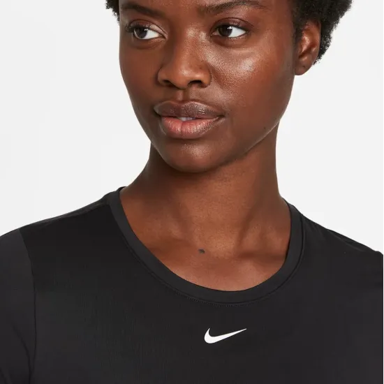 Футболка Nike Dri-FIT One Slim-Fit S/S Top DD0626-010