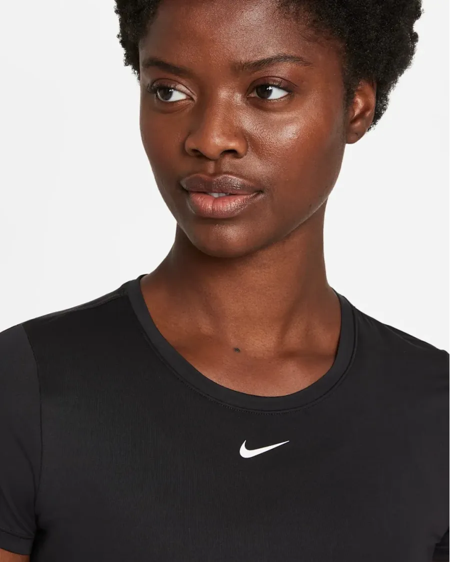 Футболка Nike Dri-FIT One Slim-Fit S/S Top DD0626-010