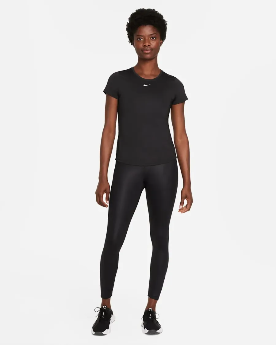 Футболка Nike Dri-FIT One Slim-Fit S/S Top DD0626-010