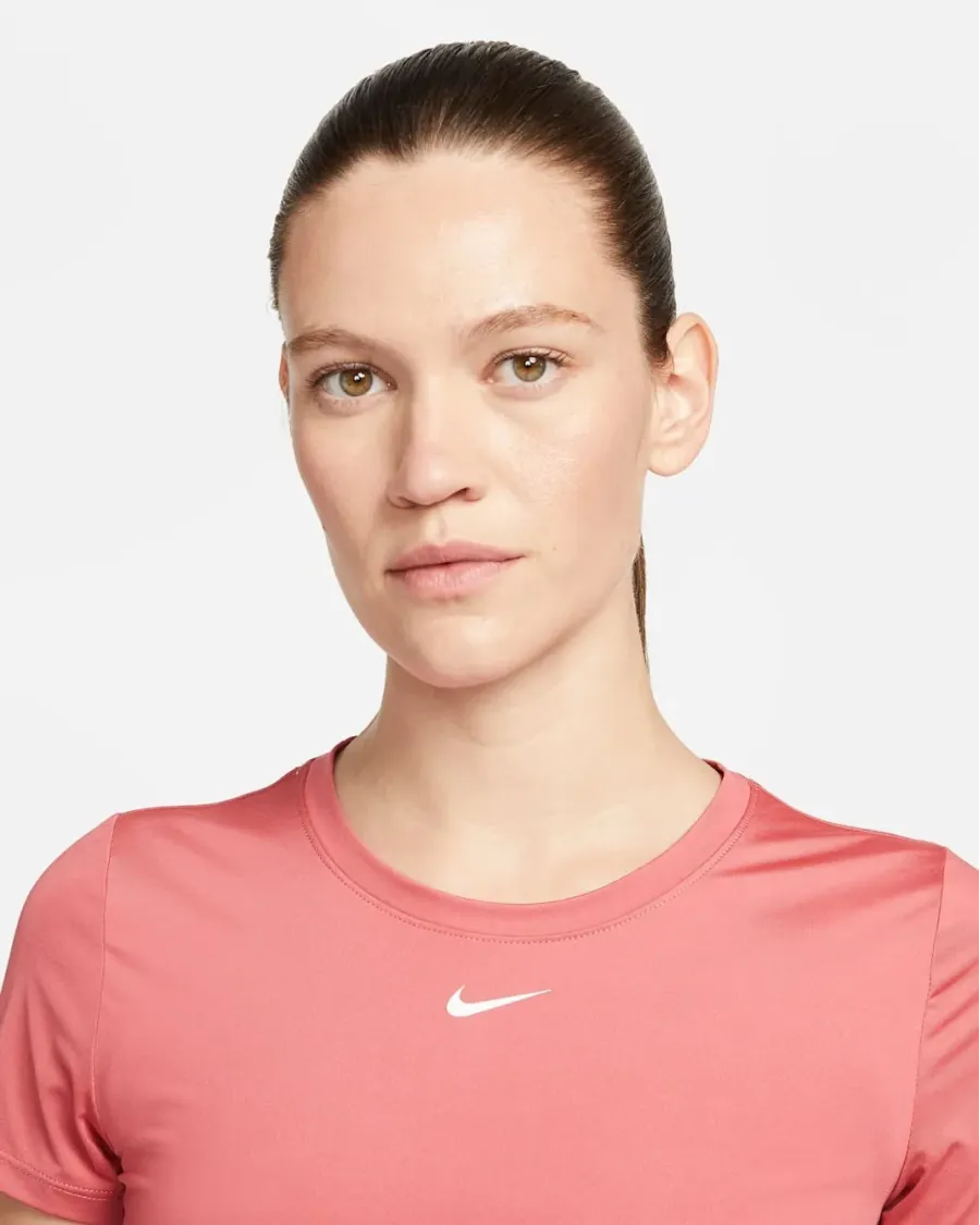 Футболка Nike Dri-FIT One Slim-Fit S/S Top DD0626-622