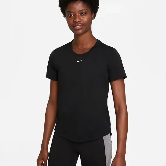Футболка Nike Dri-FIT One Standard-Fit Short-Sleeve DD0638-010