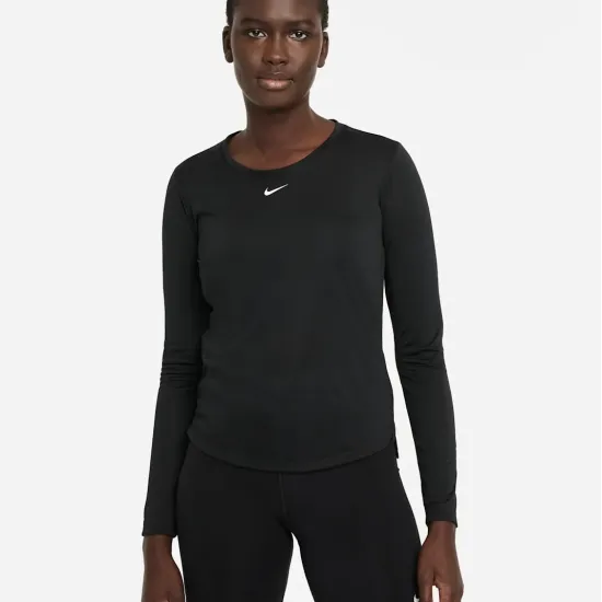 Лонгслів Nike Dri-FIT One DD0641-010