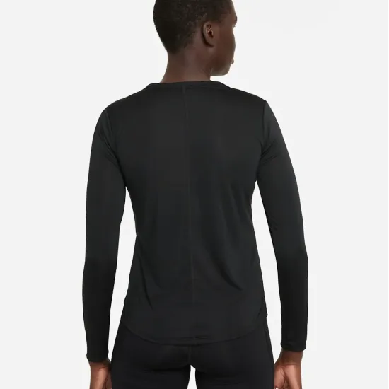 Лонгслів Nike Dri-FIT One DD0641-010