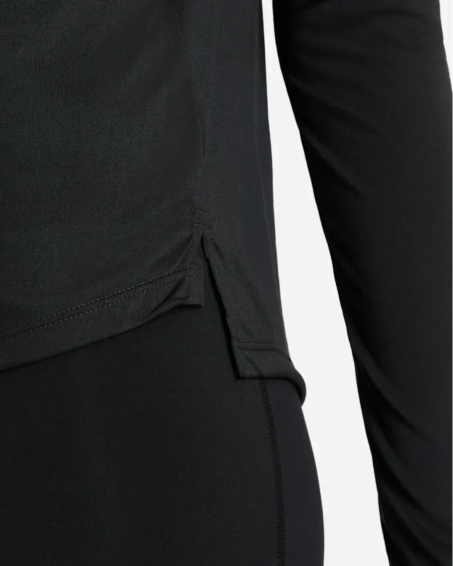 Лонгслів Nike Dri-FIT One DD0641-010