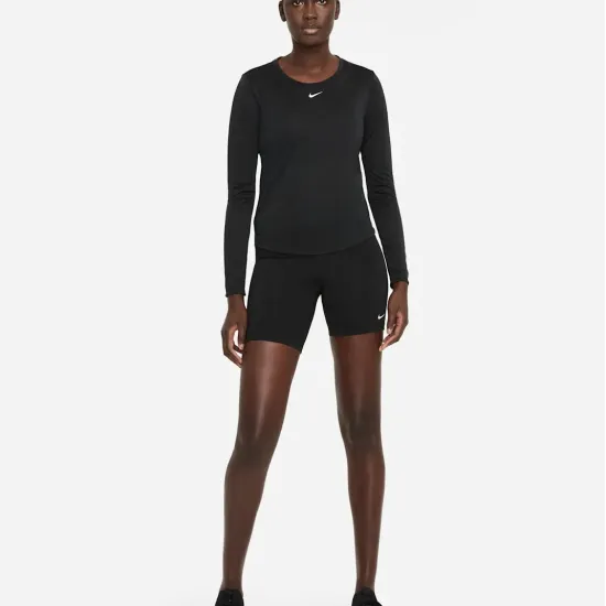 Лонгслів Nike Dri-FIT One DD0641-010