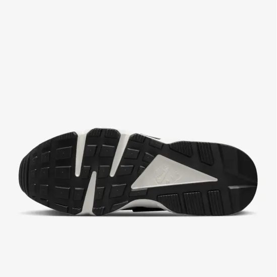 Кросівки Nike Air Huarache DD1068-007