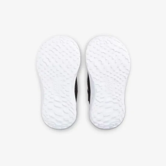 Кросівки Nike Revolution 6 Next Nature DD1094-003
