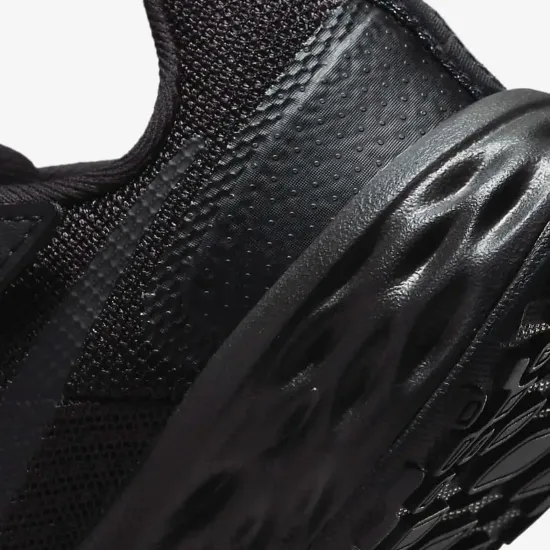 Кросівки Nike Revolution 6 DD1095-001